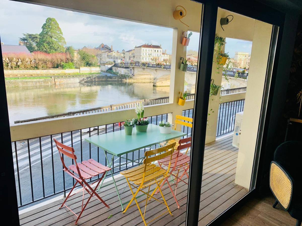 "Au Fil De La Charente" - Coeur De Saintes - Wifi Clim - Classe 4 Etoiles - 4 Pers エクステリア 写真